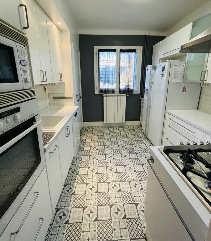 À LOUER   Appartement T3/4 meublé   St Giniez (Marseille 8)