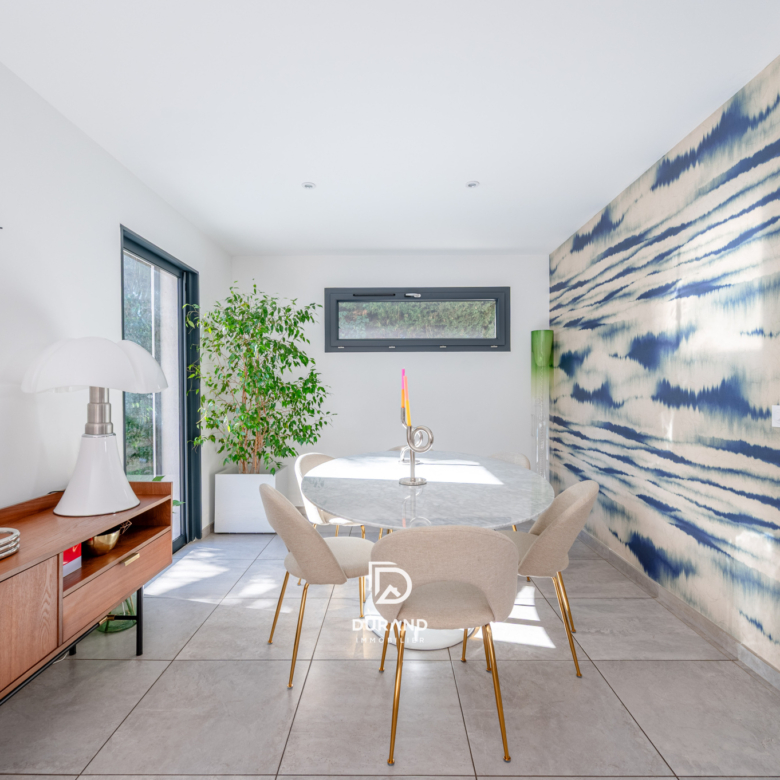 VILLA RECENTE - JARDIN AVEC PISCINE - LES 3 LUCS-SAINT JULIEN