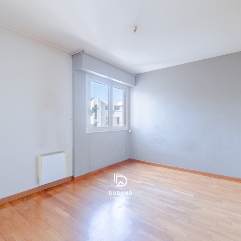 Appartement T3 lumineux avec terrasse et garage