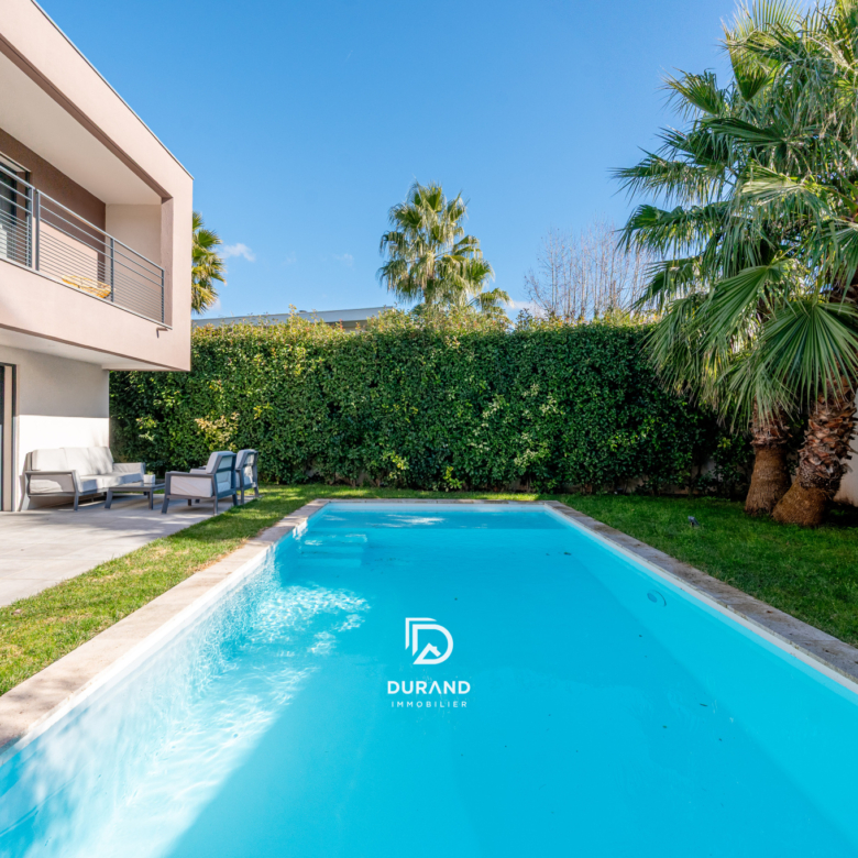 VILLA RECENTE - JARDIN AVEC PISCINE - LES 3 LUCS-SAINT JULIEN