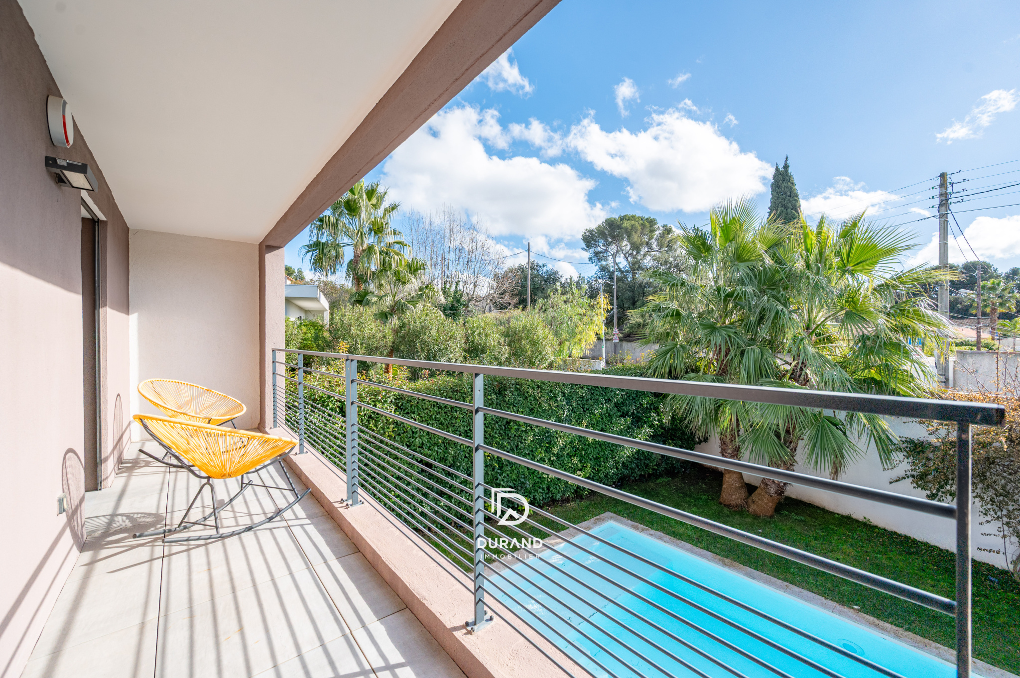 VILLA RECENTE - JARDIN AVEC PISCINE - LES 3 LUCS-SAINT JULIEN