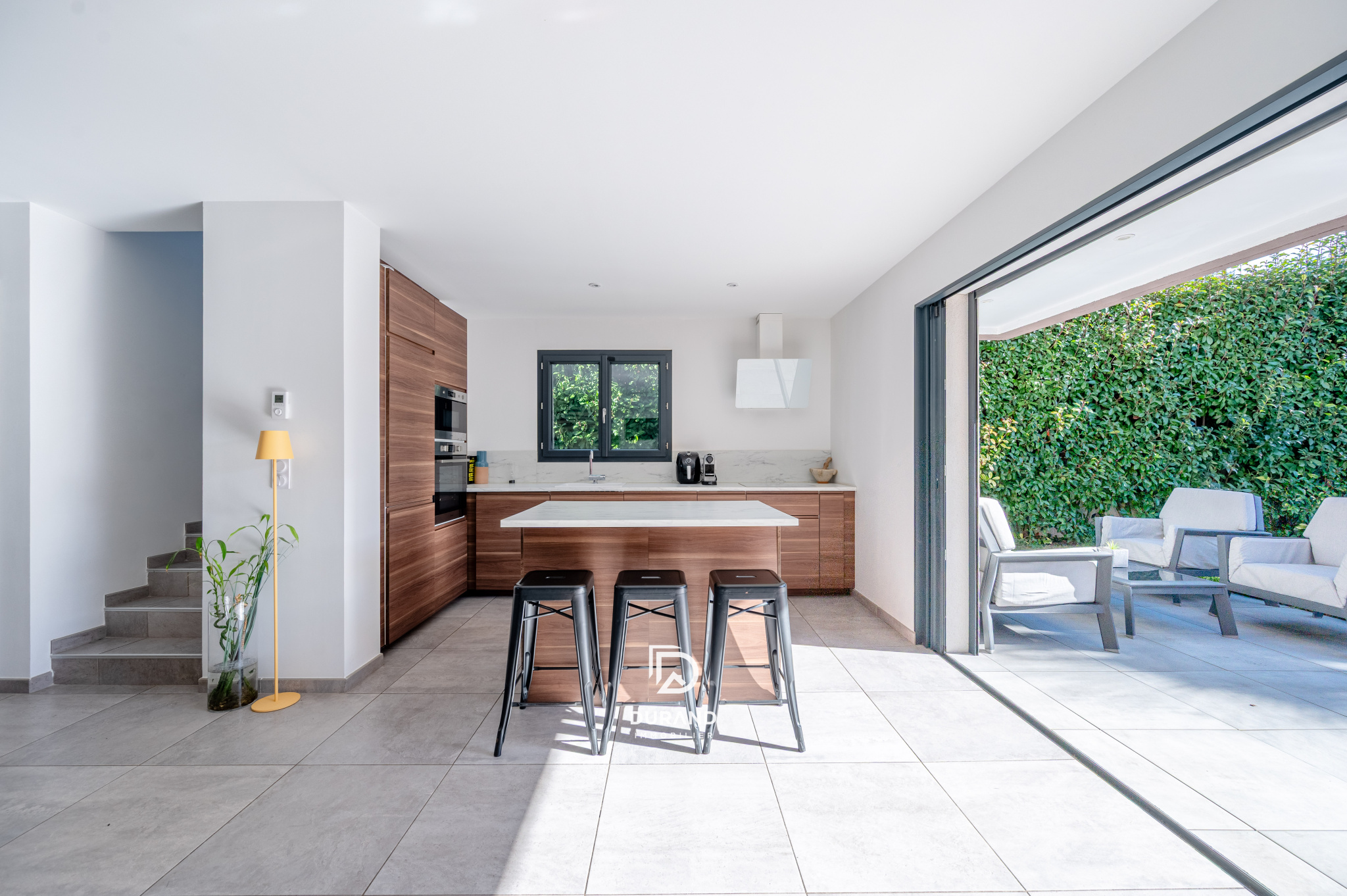 VILLA RECENTE - JARDIN AVEC PISCINE - LES 3 LUCS-SAINT JULIEN