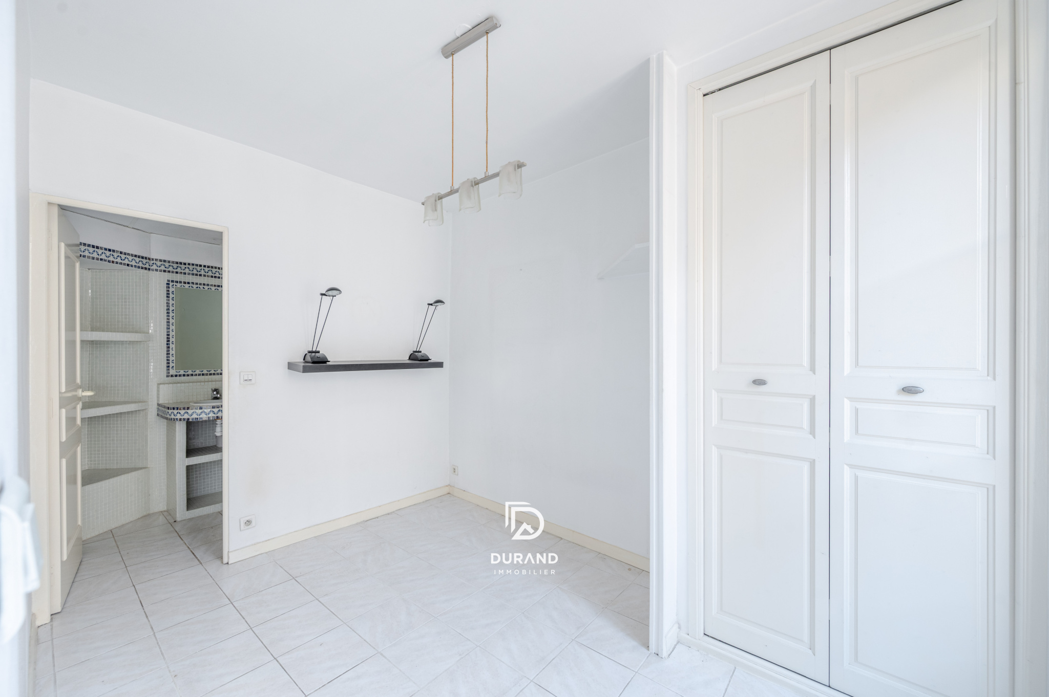 APPARTEMENT - IMMEUBLE BOURGEOIS - COURS LIEUTAUD - 13001 MARSEILLE