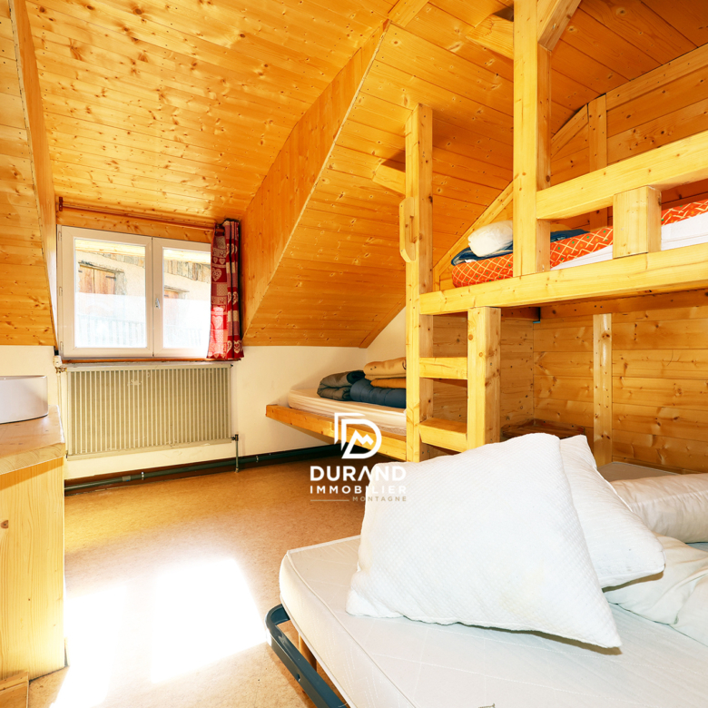 Maison de village d'environ 280 m2