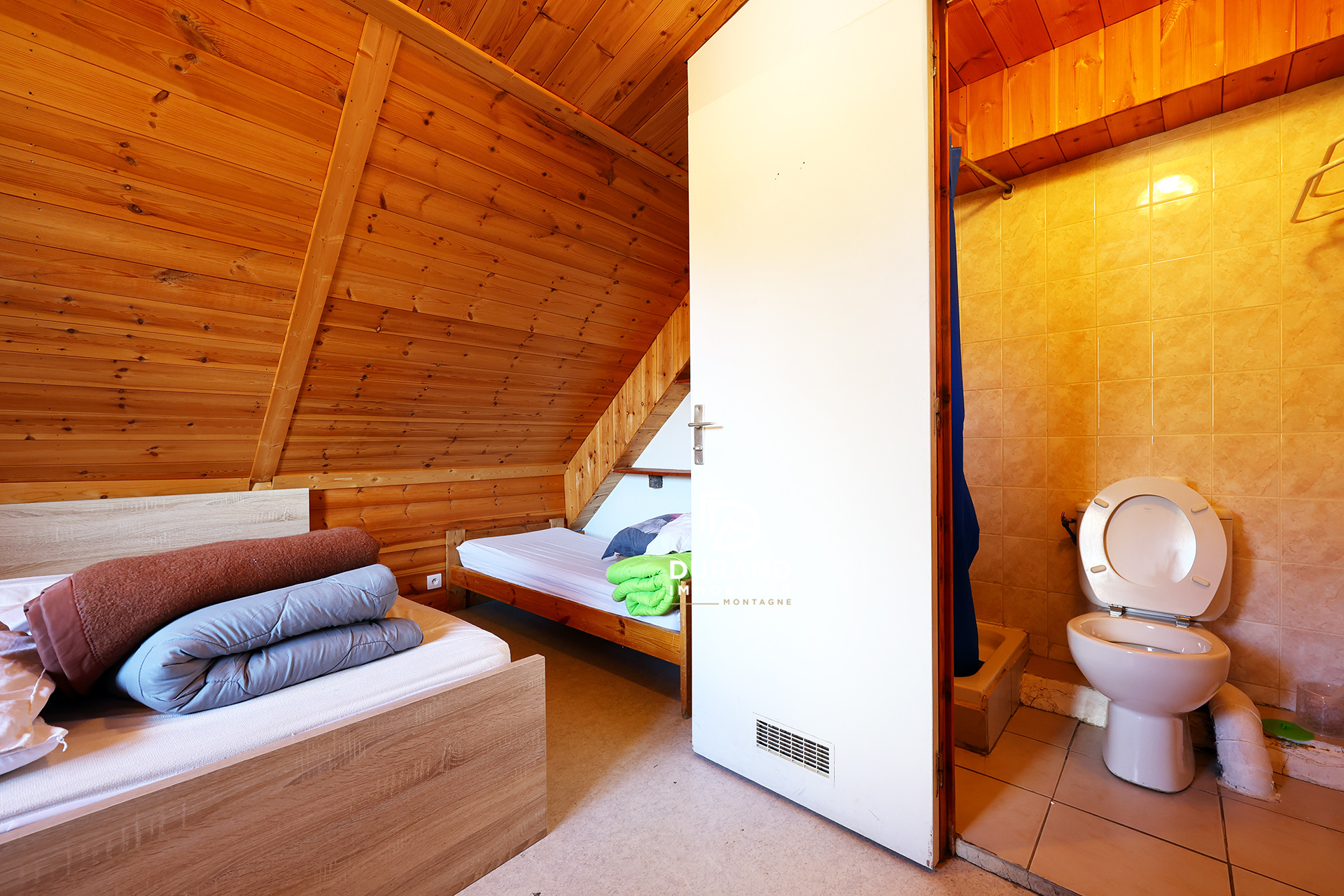 Maison de village d'environ 280 m2