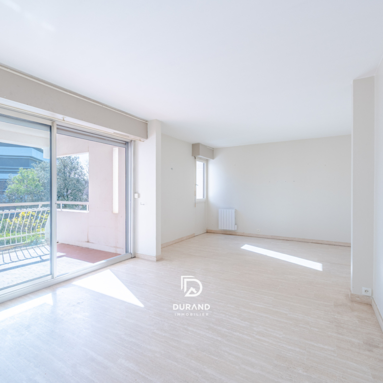 Appartement T3 lumineux avec terrasse et garage