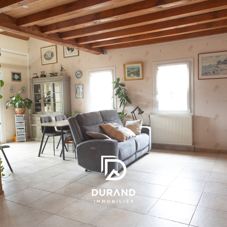 MAISON - PISCINE - ST JULIEN D'ASSE