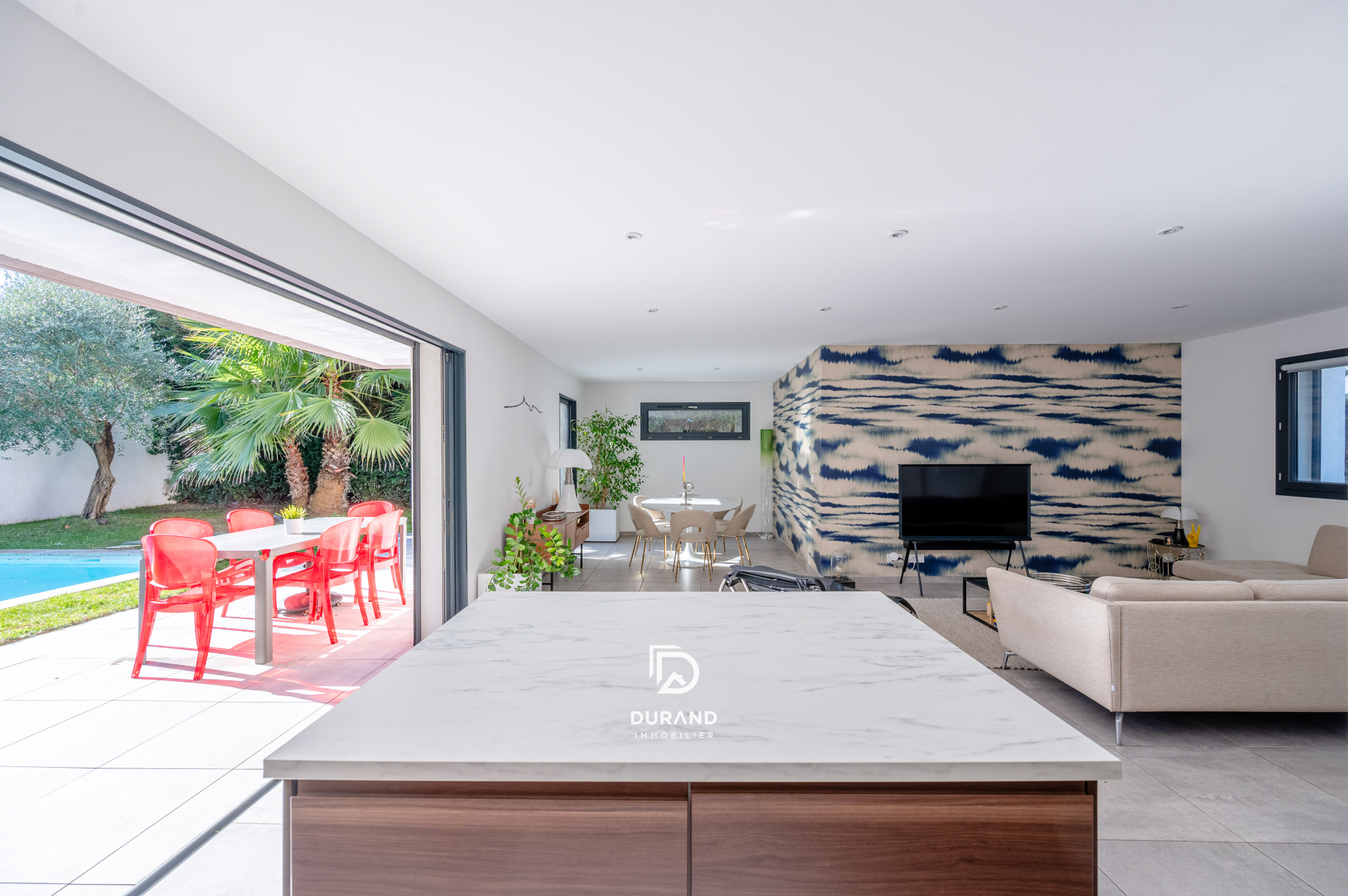 VILLA RECENTE - JARDIN AVEC PISCINE - LES 3 LUCS-SAINT JULIEN