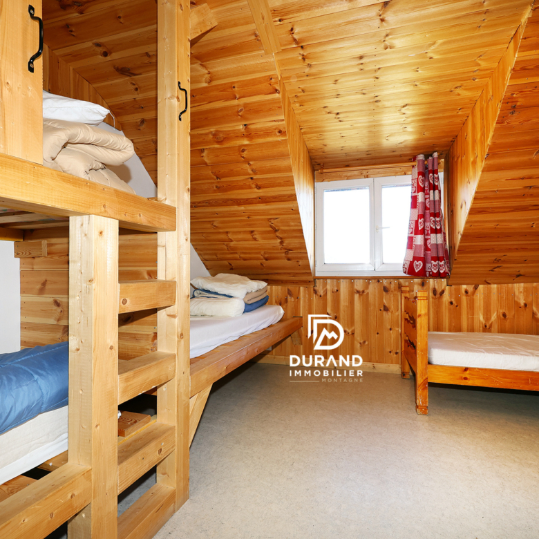 Maison de village d'environ 280 m2