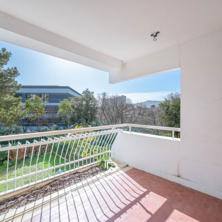 Appartement T3 lumineux avec terrasse et garage