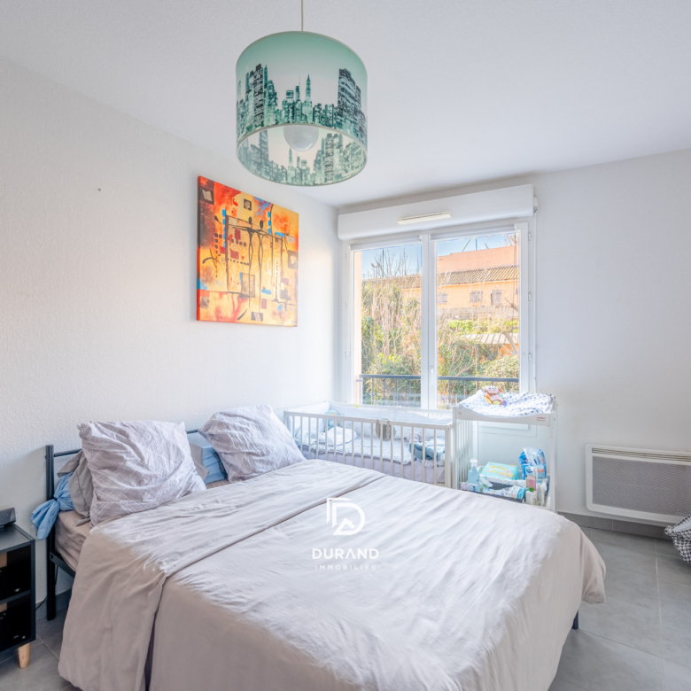 APPARTEMENT - 2 PIECES - TERRASSE - 13003 MARSEILLE