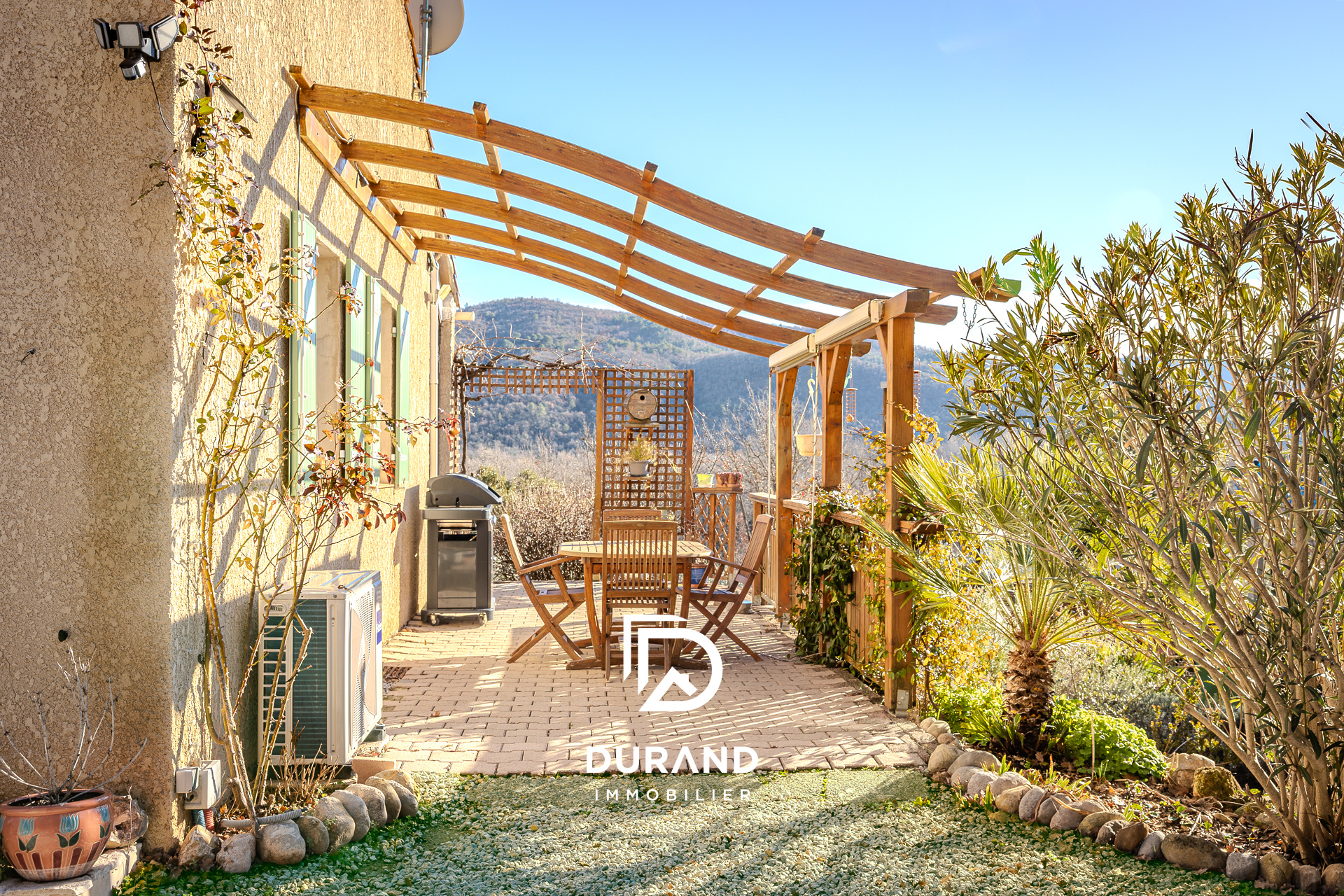 MAISON - PISCINE - ST JULIEN D'ASSE