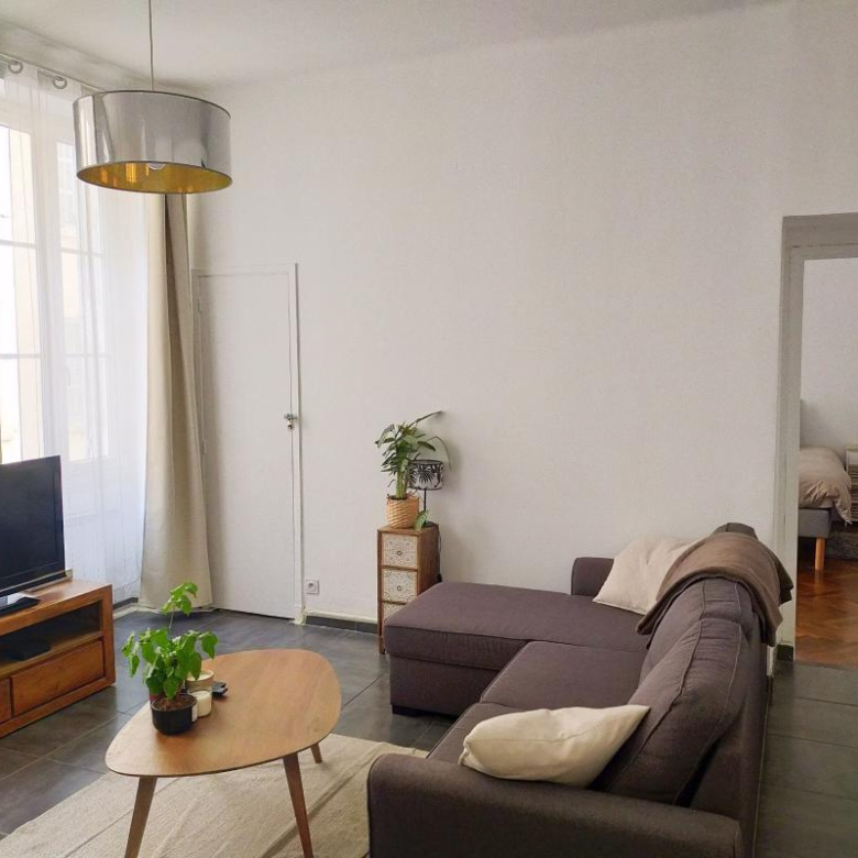 JOLIETTE 2éme - Spacieux T2 meublé