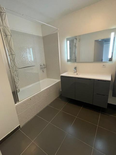 OLIVES - 3 LUCS 12éme