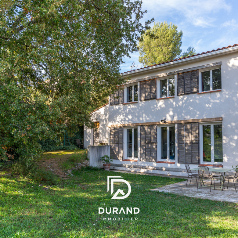 MAISON DE 2009 - T5 - JARDIN - AUBAGNE