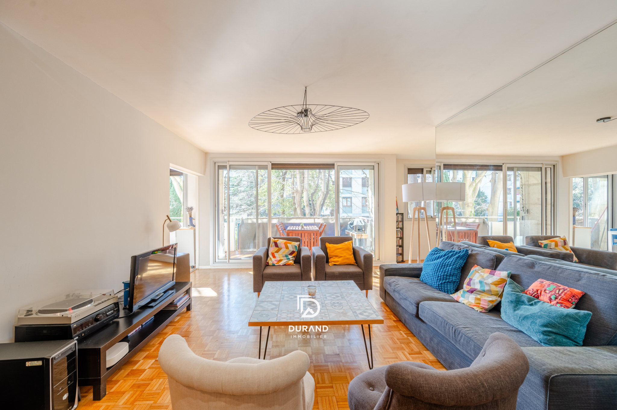 APPARTEMENT - ALLEE DES PINS - 13009 MARSEILLE