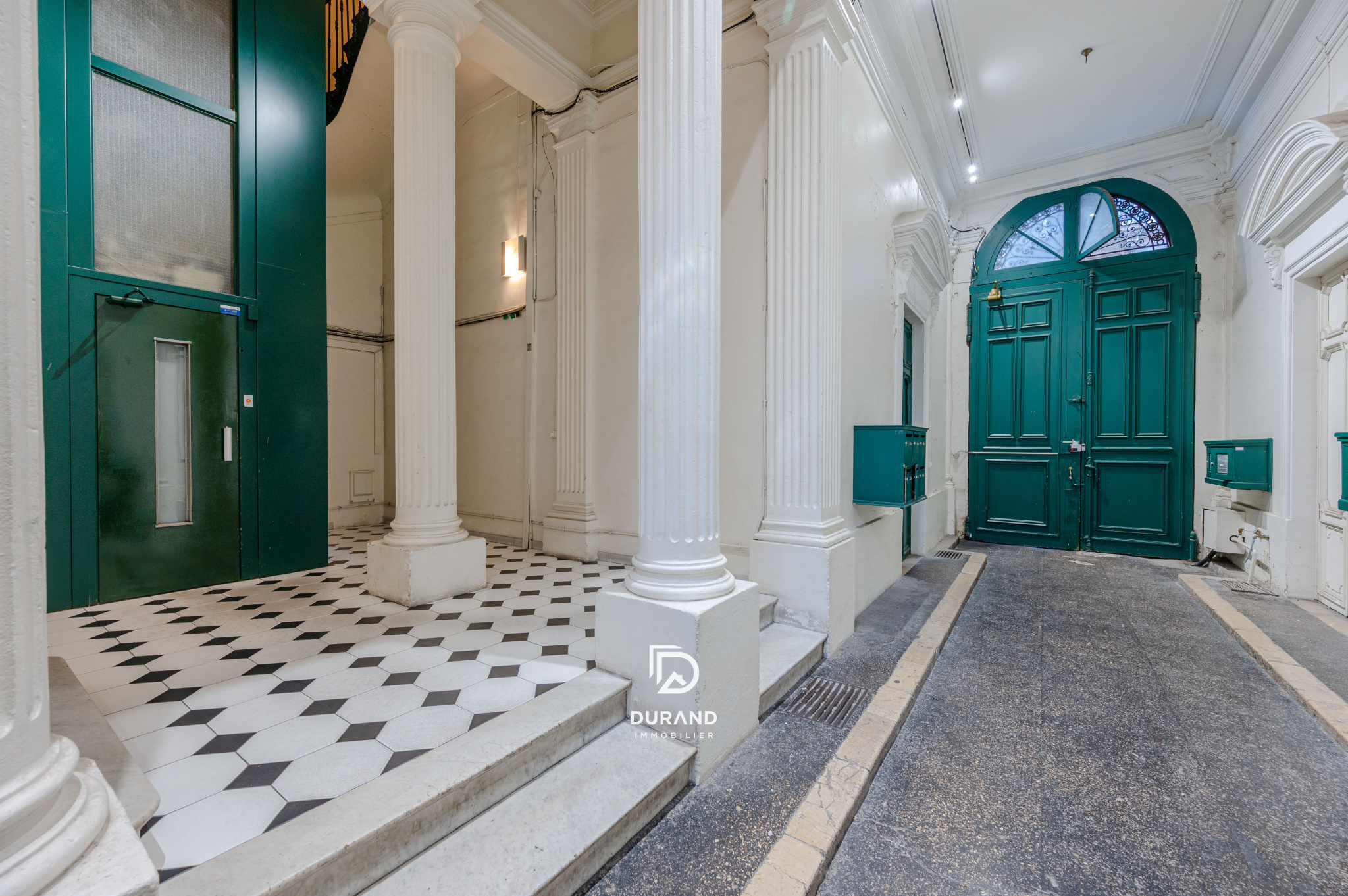 APPARTEMENT - BOURGEOIS - PALAIS DE JUSTICE - 13006 MARSEILLE