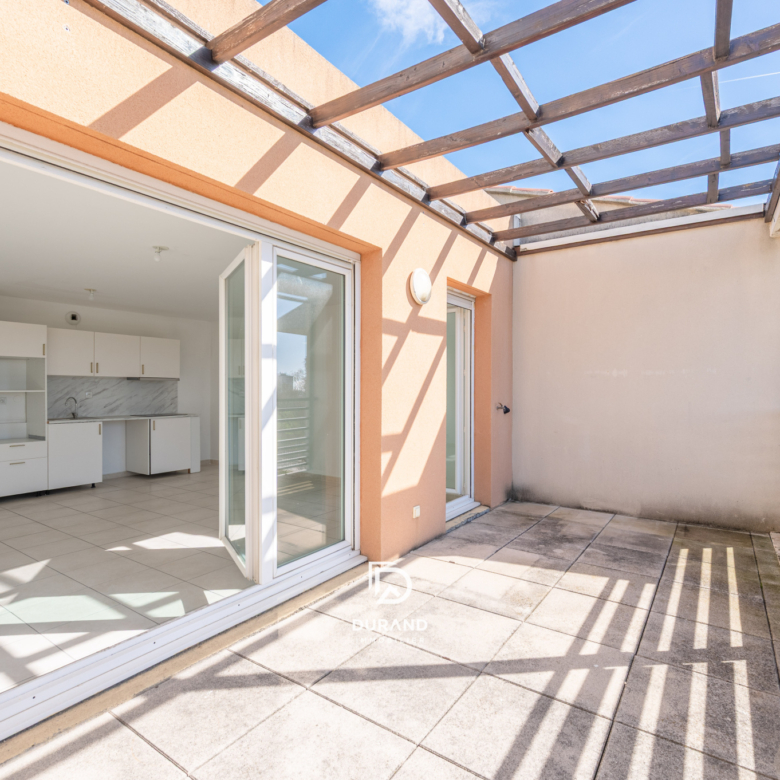 APPARTEMENT - PARKING - TERRASSE - SAINTE MARTHE - 13014 MARSEILLE