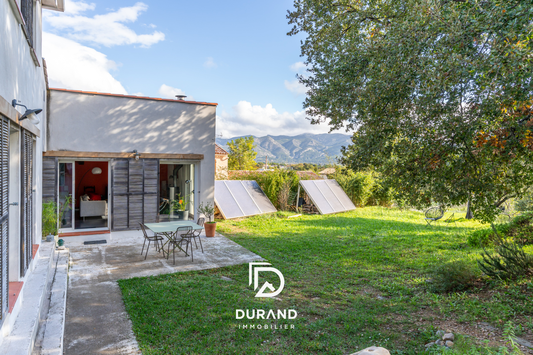 MAISON DE 2009 - T5 - JARDIN - AUBAGNE