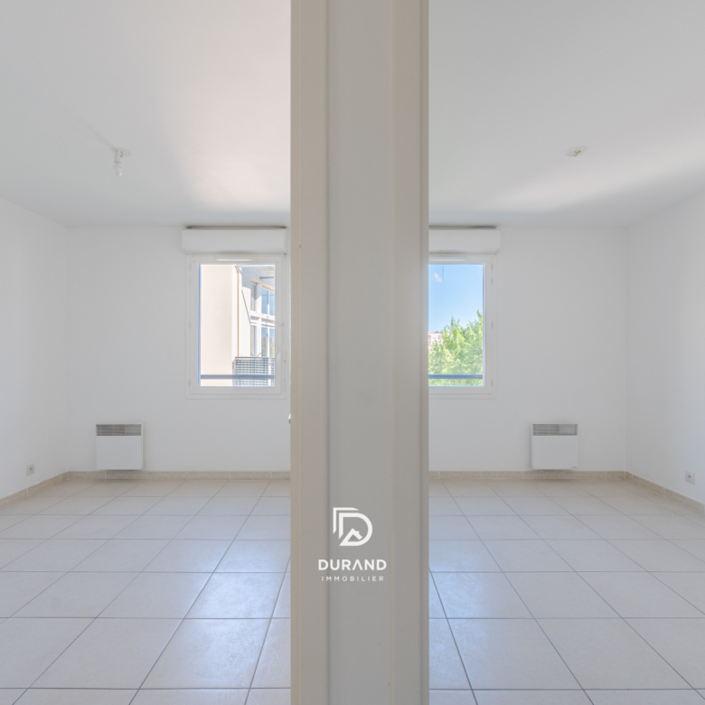 APPARTEMENT - PARKING - TERRASSE - SAINTE MARTHE - 13014 MARSEILLE