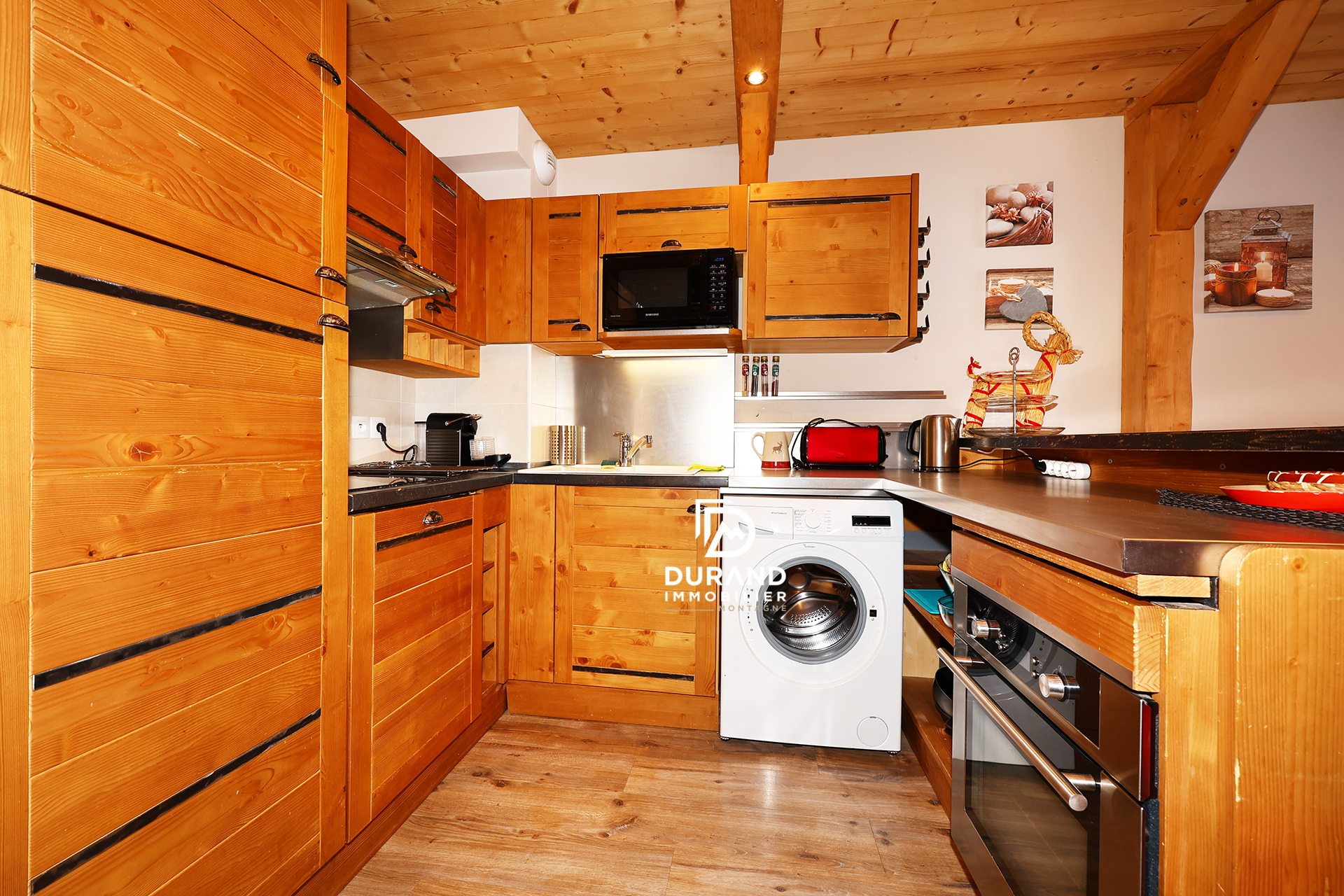 dans une résidence 4 * avec piscines