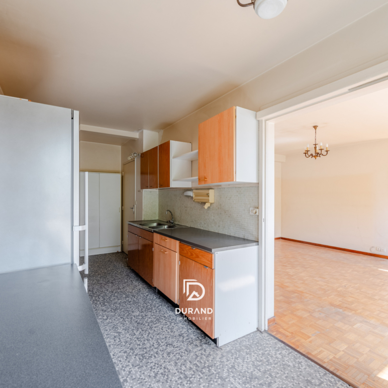 APPARTEMENT - ALLEE DES PINS - 13009 MARSEILLE