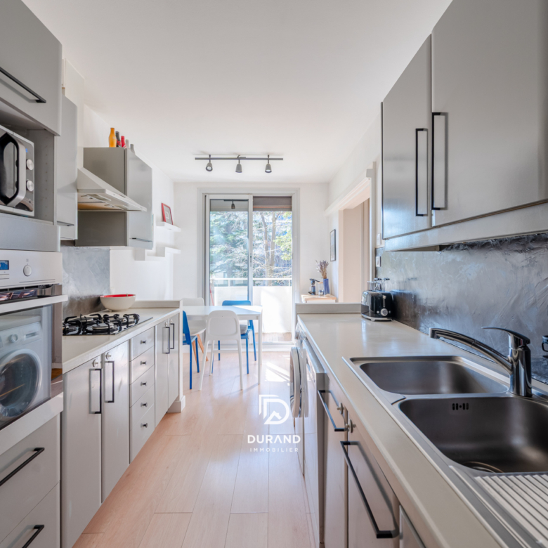 APPARTEMENT - ALLEE DES PINS - 13009 MARSEILLE