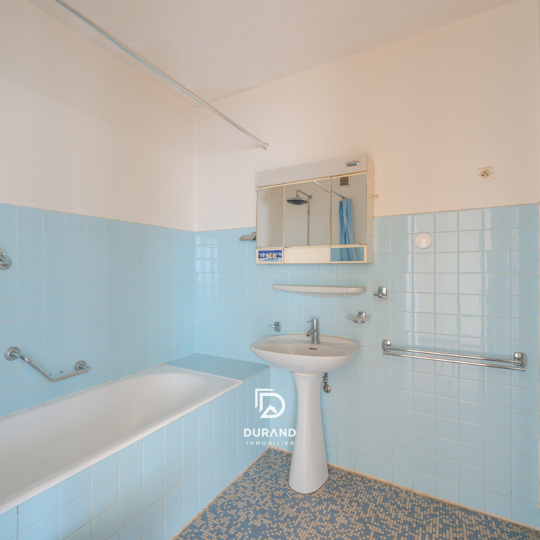 APPARTEMENT - ALLEE DES PINS - 13009 MARSEILLE
