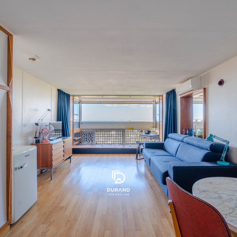 APPARTEMENT - LE CORBUSIER - VUE MER - 13008 MARSEILLE