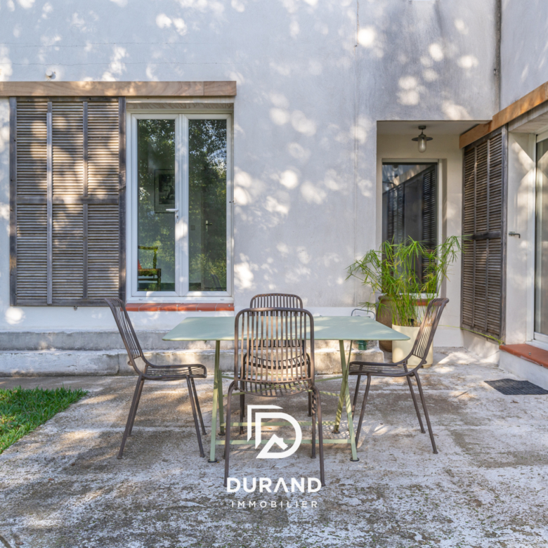 MAISON DE 2009 - T5 - JARDIN - AUBAGNE