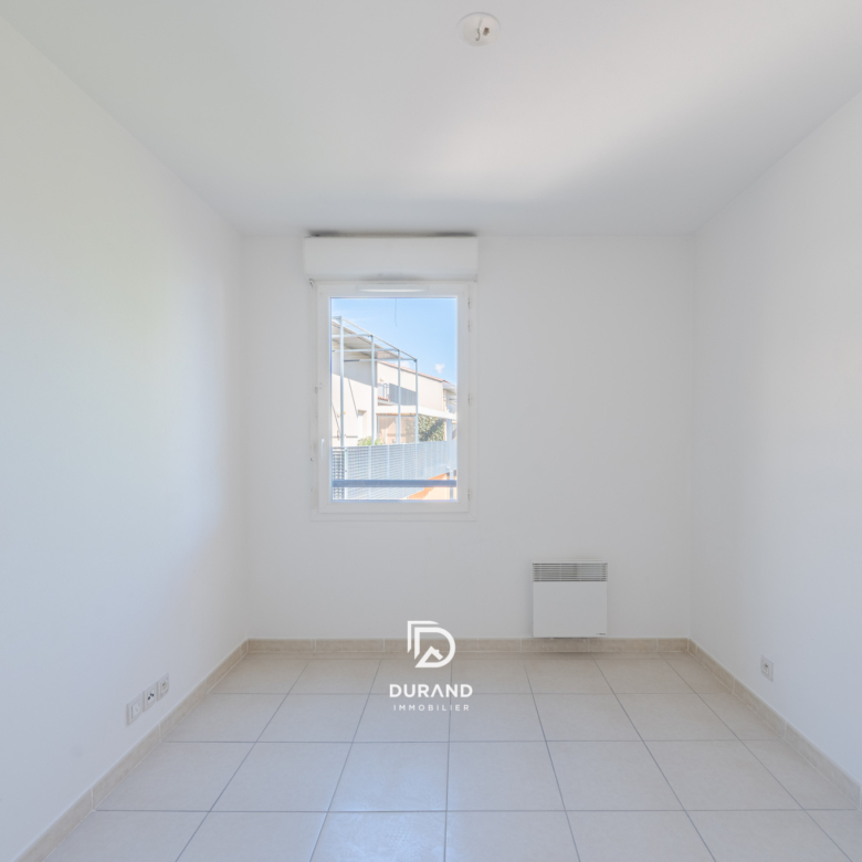 APPARTEMENT - PARKING - TERRASSE - SAINTE MARTHE - 13014 MARSEILLE