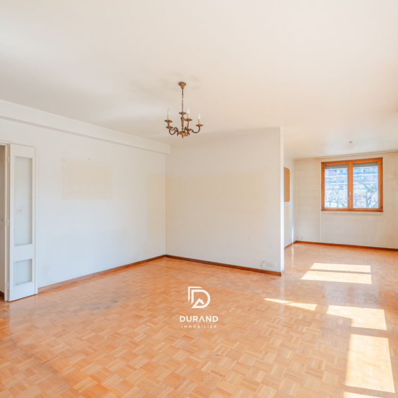 APPARTEMENT - ALLEE DES PINS - 13009 MARSEILLE