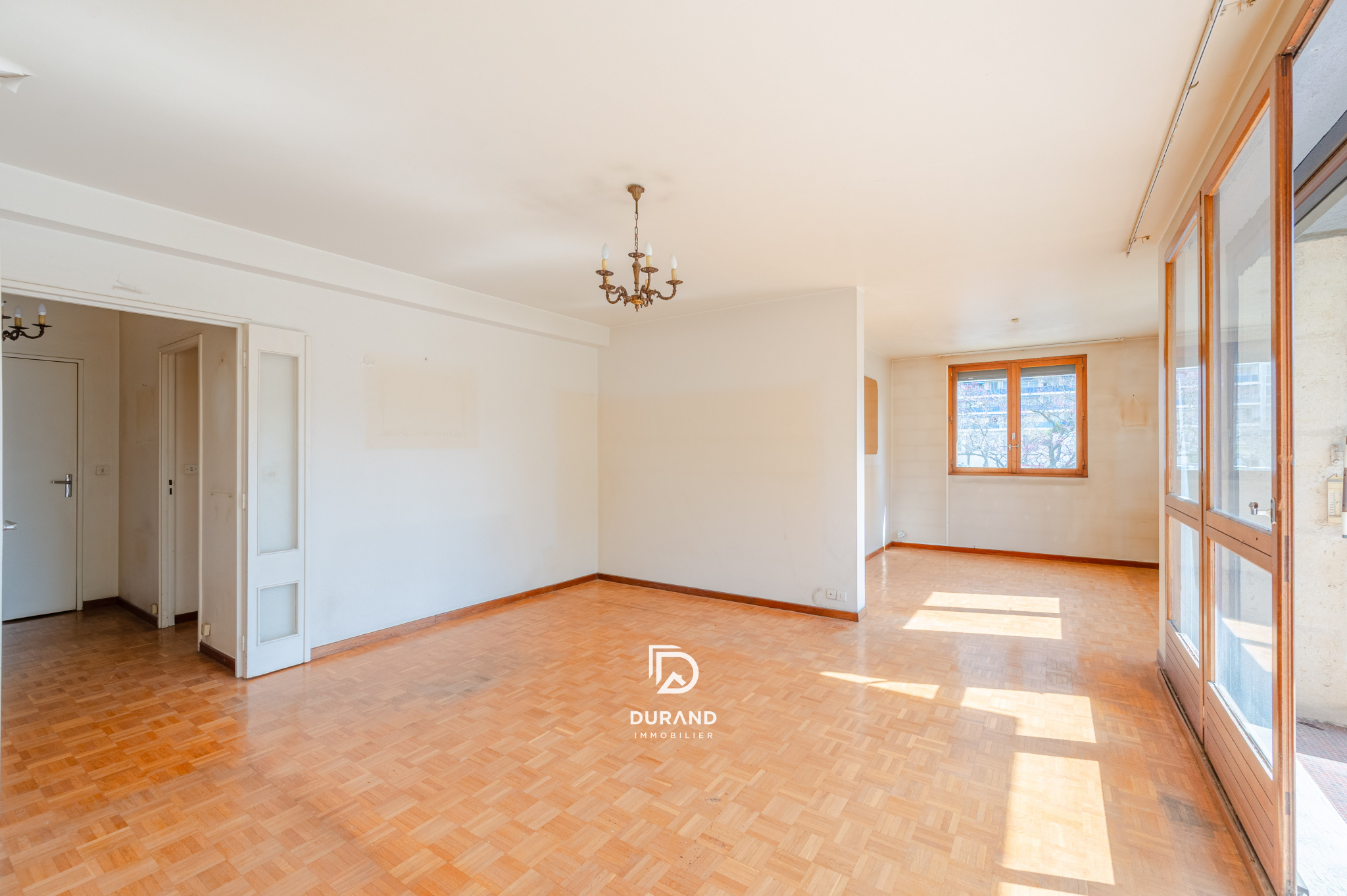 APPARTEMENT - ALLEE DES PINS - 13009 MARSEILLE