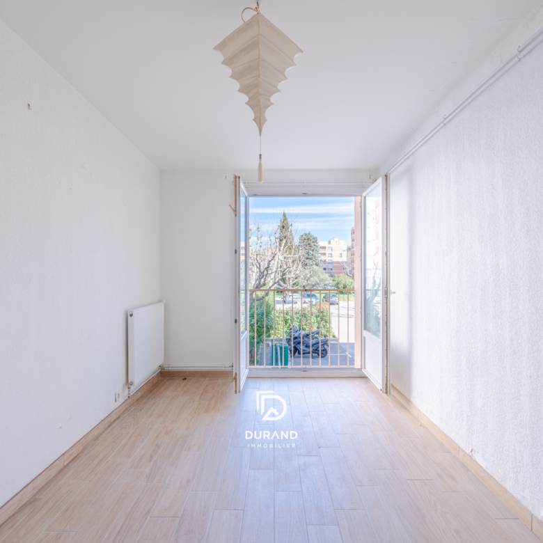 APPARTEMENT - T3 - 59M2 - ST TRONC - 13010 MARSEILLE