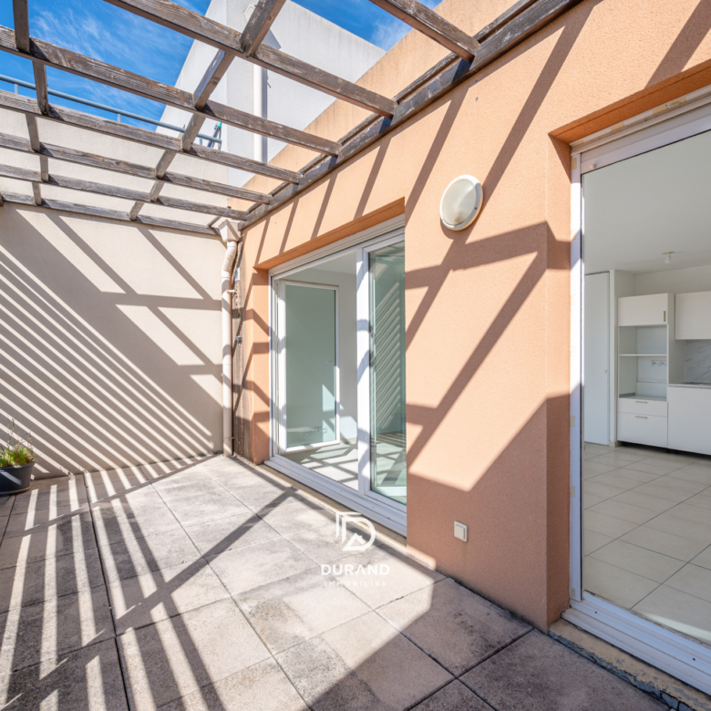 APPARTEMENT - PARKING - TERRASSE - SAINTE MARTHE - 13014 MARSEILLE