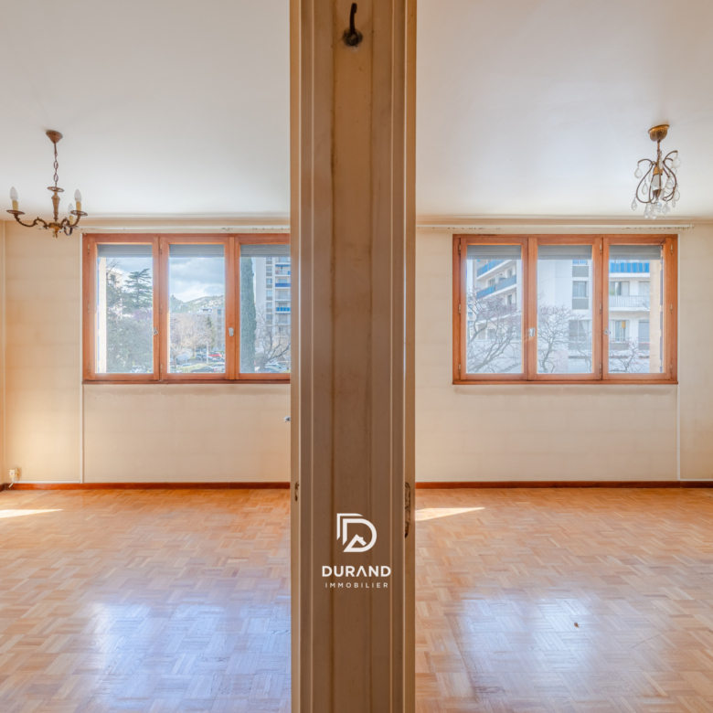 APPARTEMENT - ALLEE DES PINS - 13009 MARSEILLE