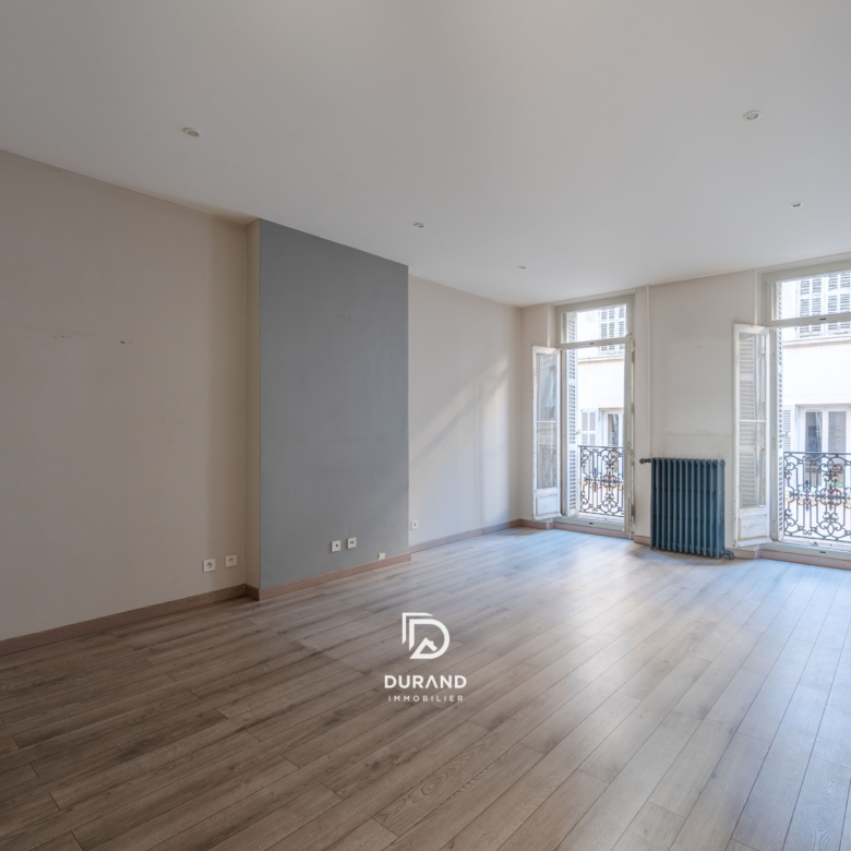 APPARTEMENT - BOURGEOIS - PALAIS DE JUSTICE - 13006 MARSEILLE