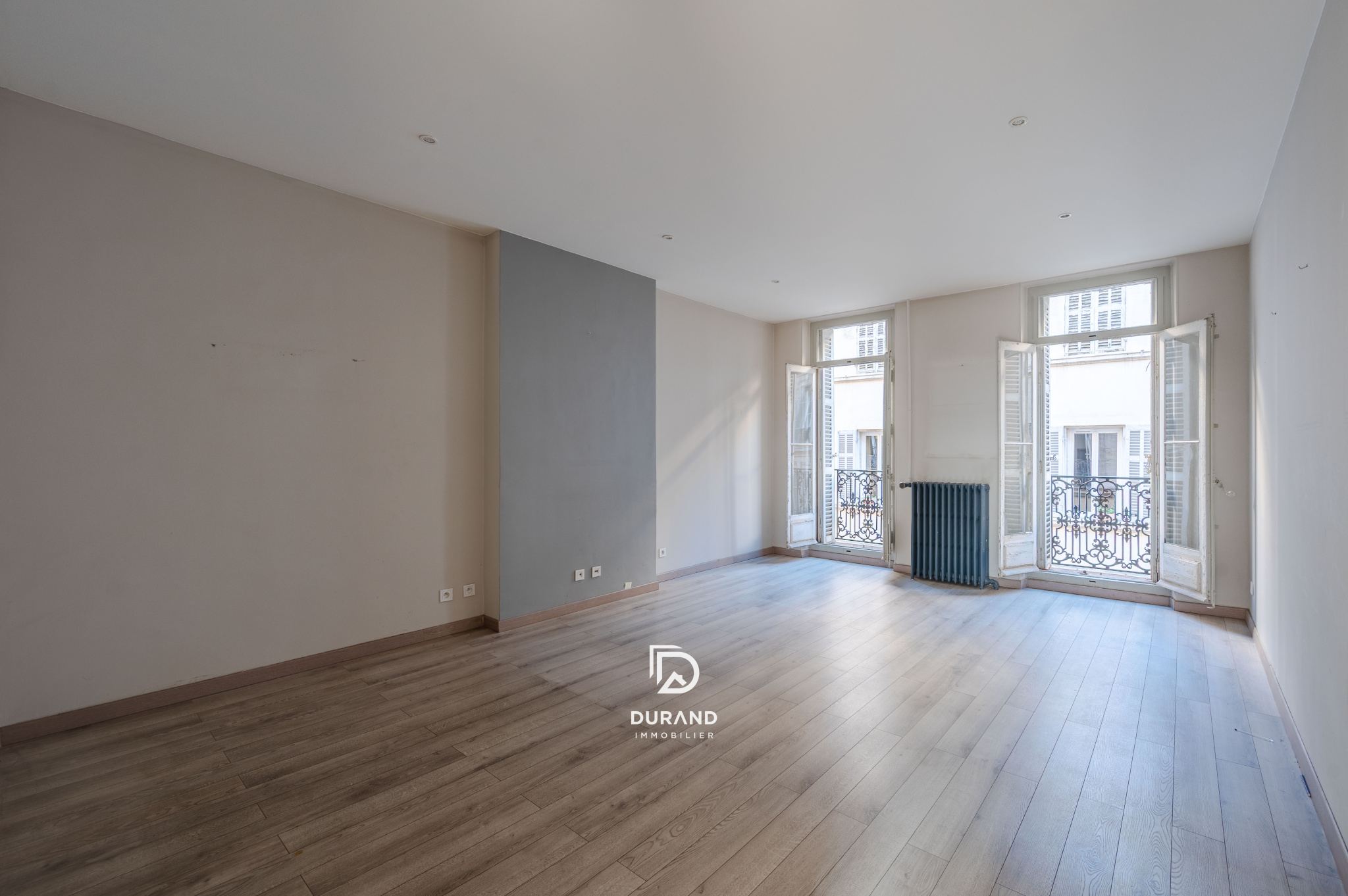 APPARTEMENT - BOURGEOIS - PALAIS DE JUSTICE - 13006 MARSEILLE