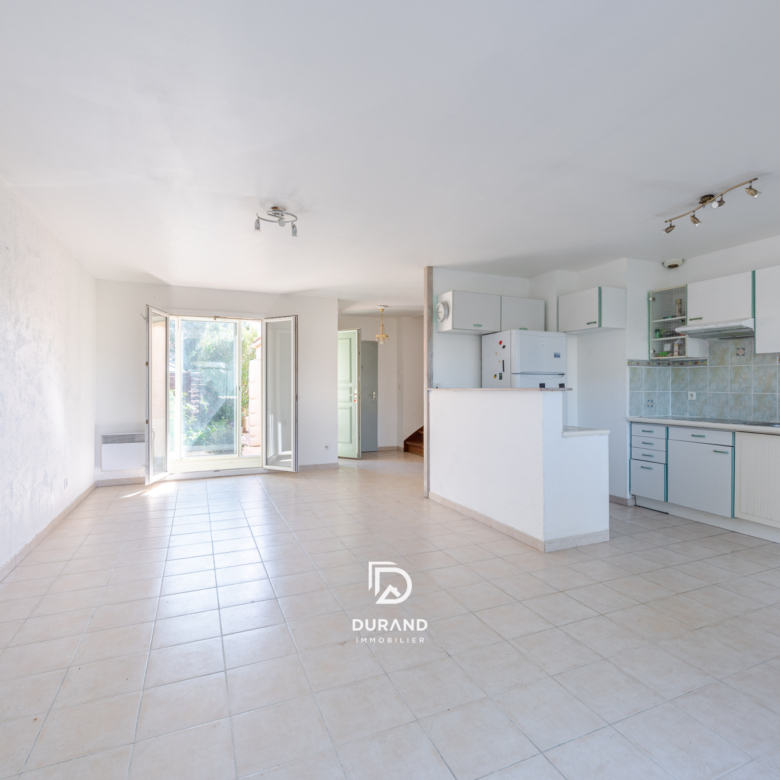 MAISON FAMILIALLE AU CALME LA VISTE