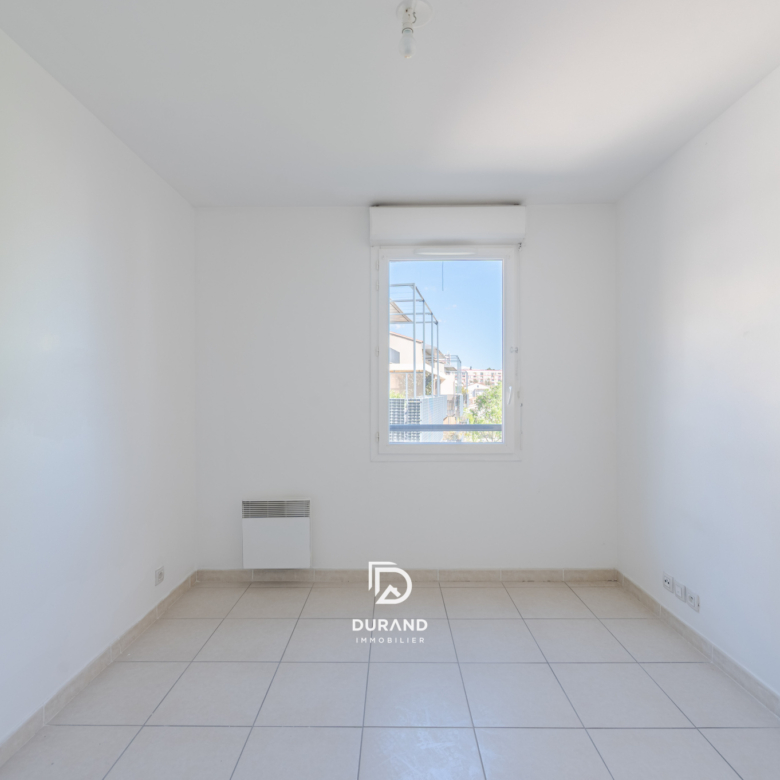 APPARTEMENT - PARKING - TERRASSE - SAINTE MARTHE - 13014 MARSEILLE