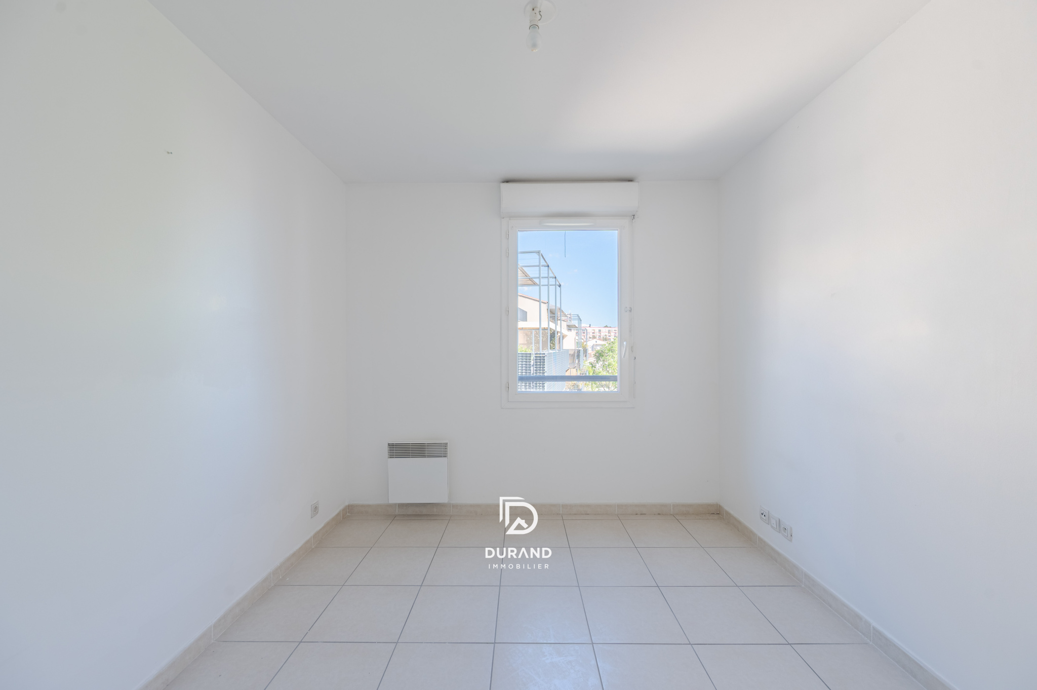 APPARTEMENT - PARKING - TERRASSE - SAINTE MARTHE - 13014 MARSEILLE