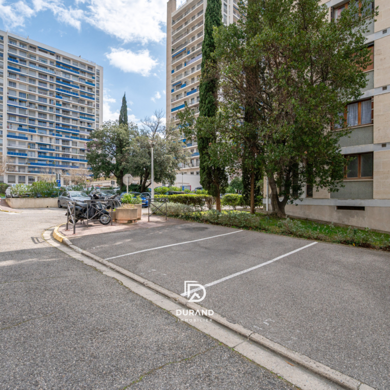 APPARTEMENT - ALLEE DES PINS - 13009 MARSEILLE