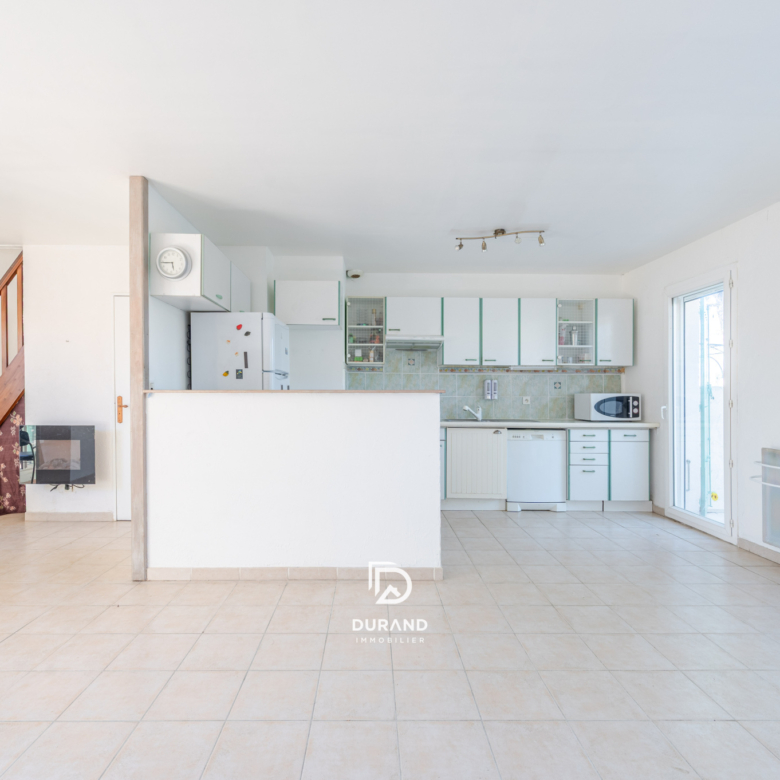 MAISON FAMILIALLE AU CALME LA VISTE