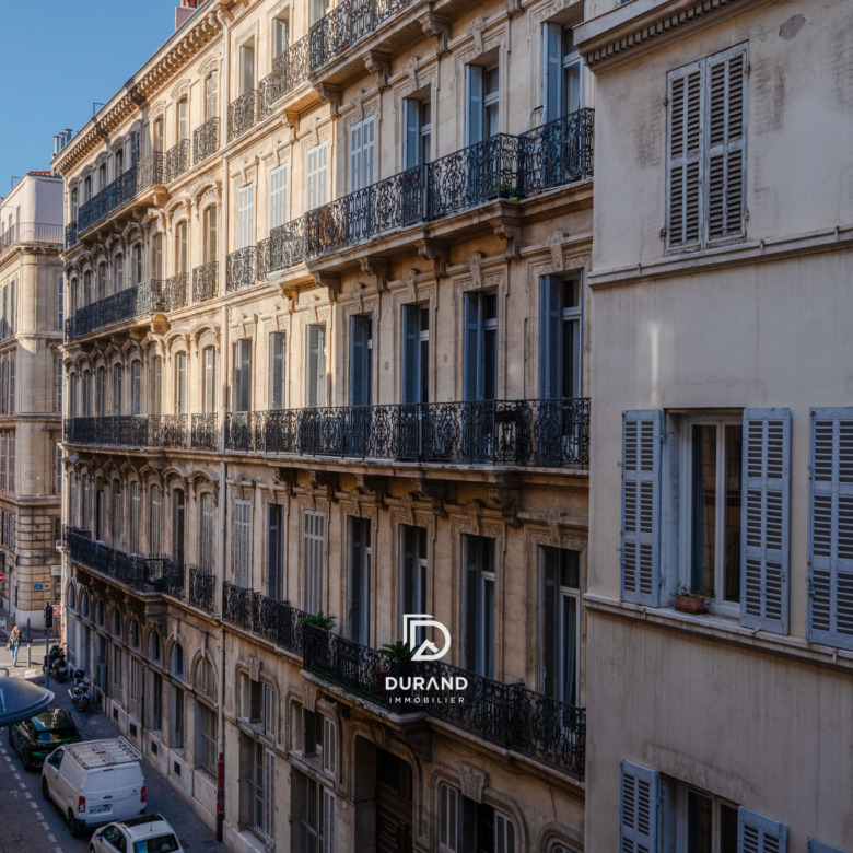 APPARTEMENT - BOURGEOIS - PALAIS DE JUSTICE - 13006 MARSEILLE