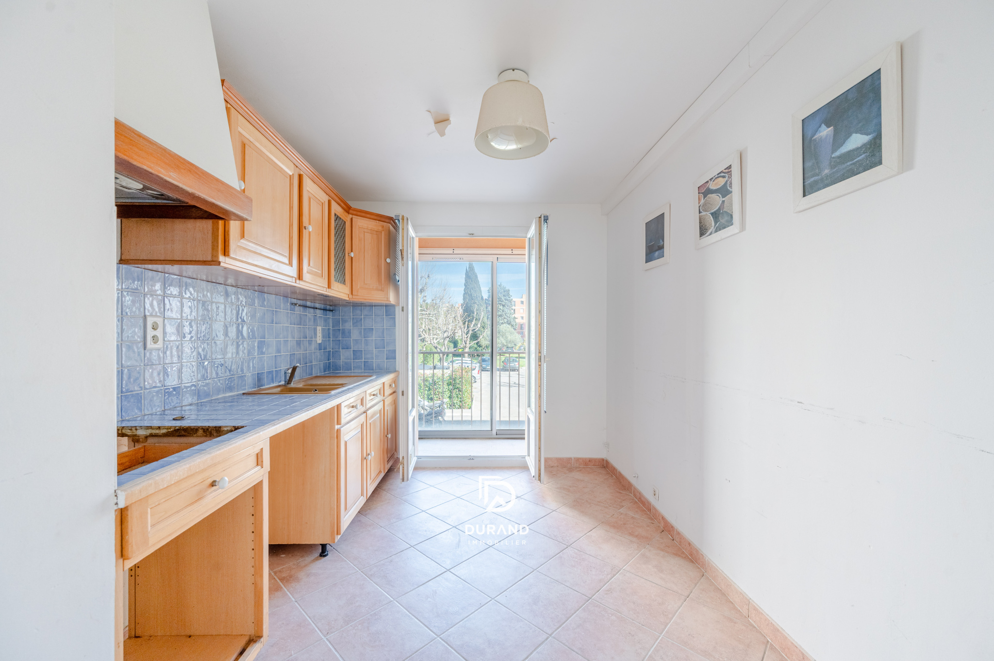 APPARTEMENT - T3 - 59M2 - ST TRONC - 13010 MARSEILLE