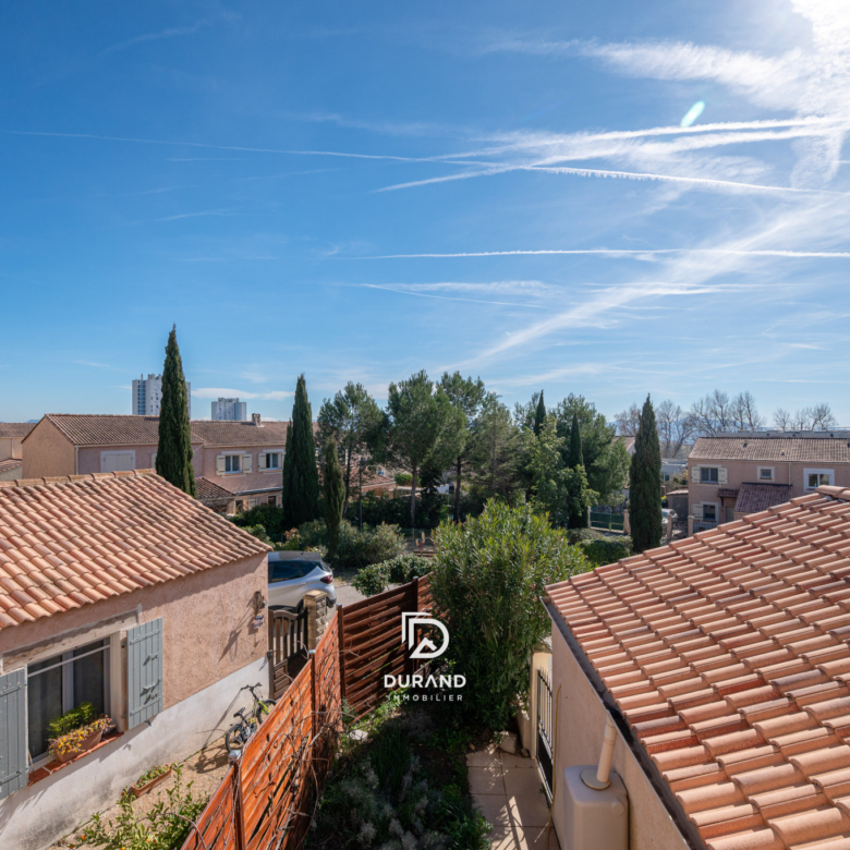 MAISON FAMILIALLE AU CALME LA VISTE