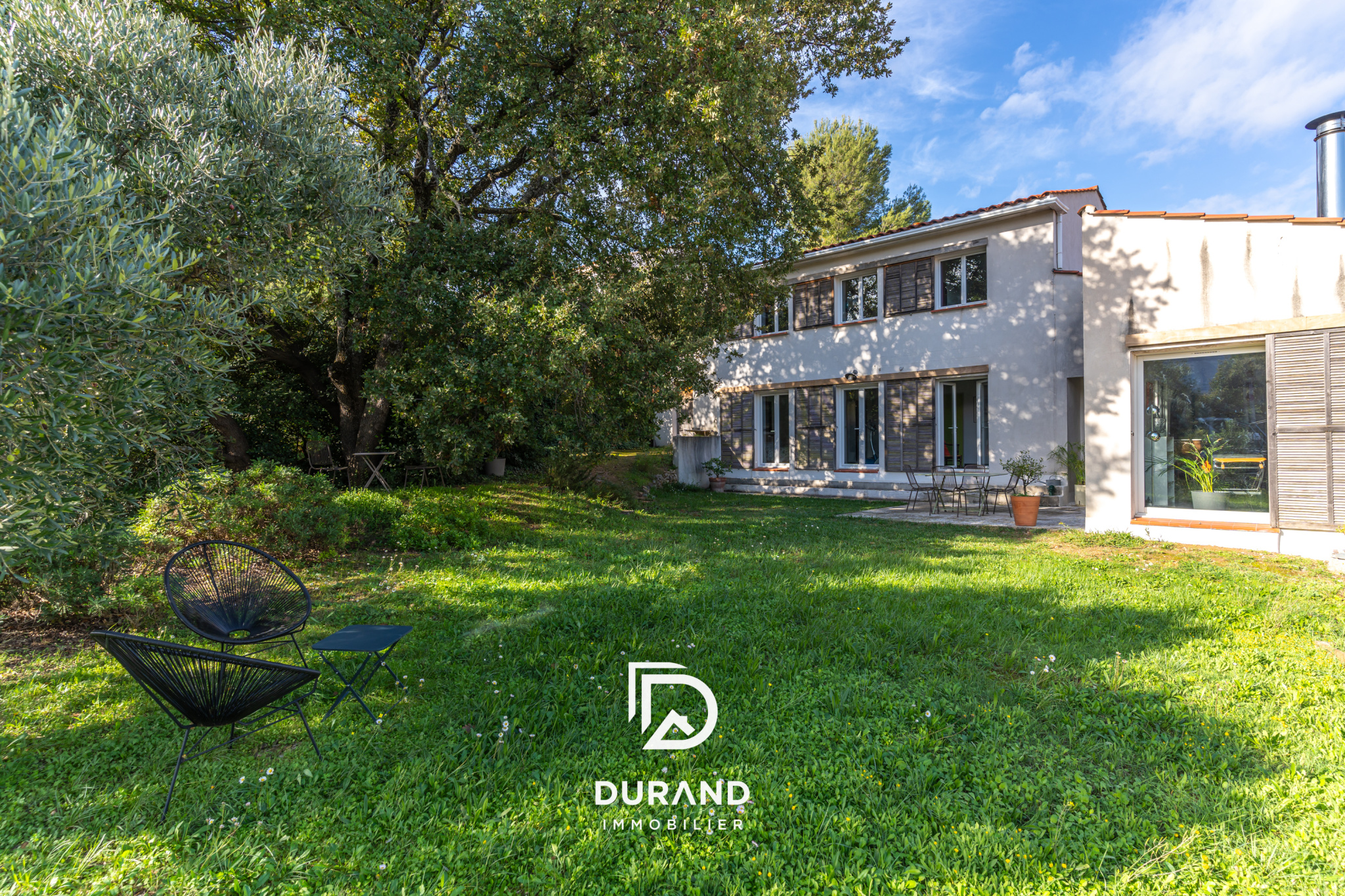 MAISON DE 2009 - T5 - JARDIN - AUBAGNE