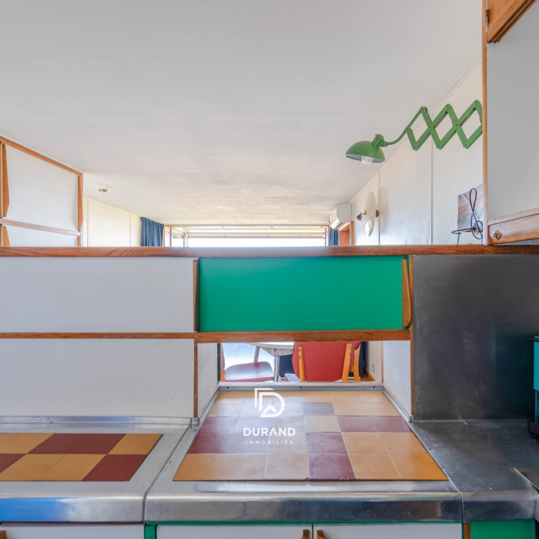 APPARTEMENT - LE CORBUSIER - VUE MER - 13008 MARSEILLE