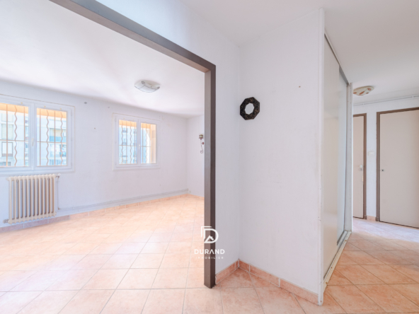 APPARTEMENT - T3 - 59M2 - ST TRONC - 13010 MARSEILLE