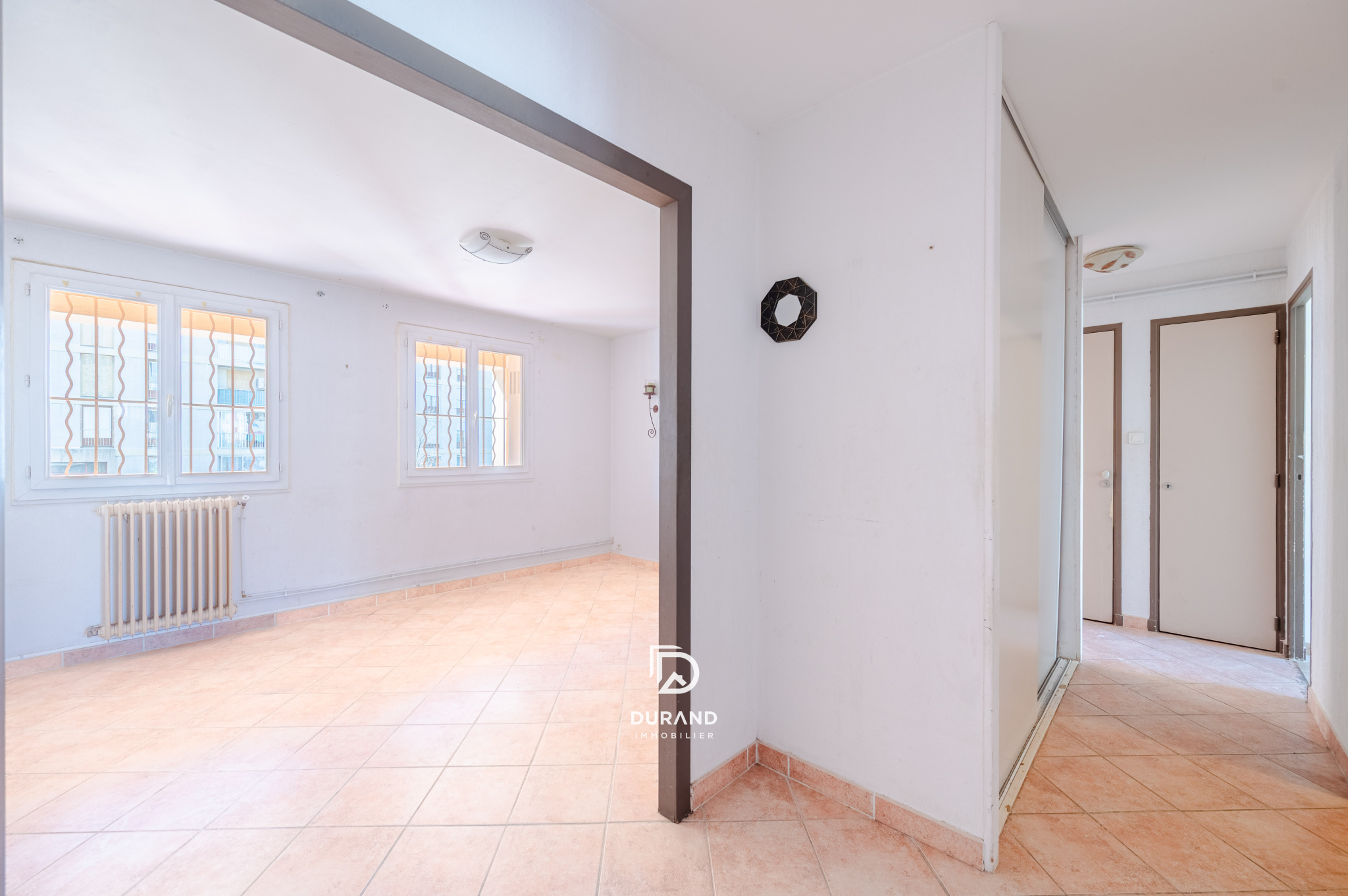 APPARTEMENT - T3 - 59M2 - ST TRONC - 13010 MARSEILLE